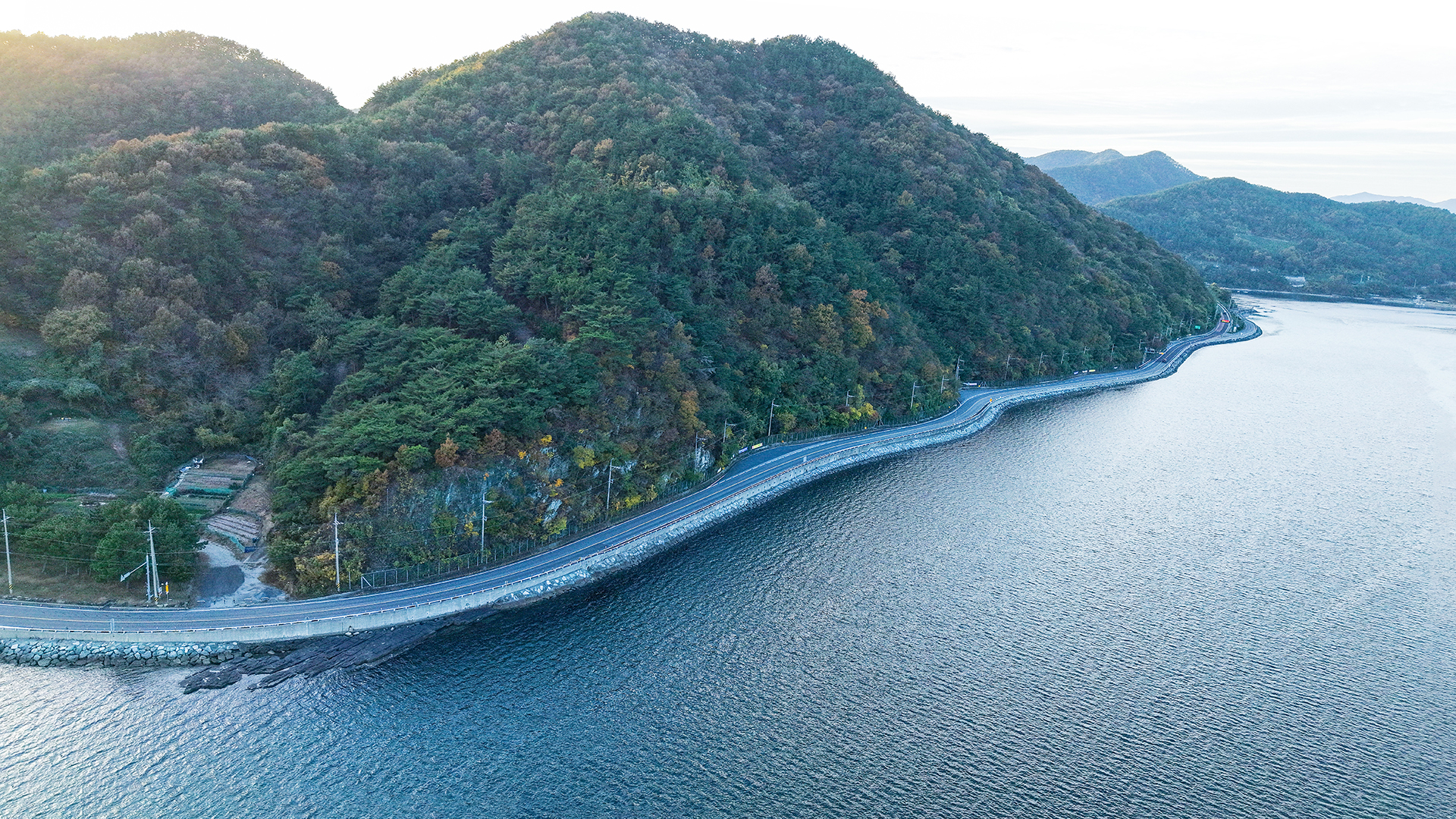동진대교와 달뜨는 비오리